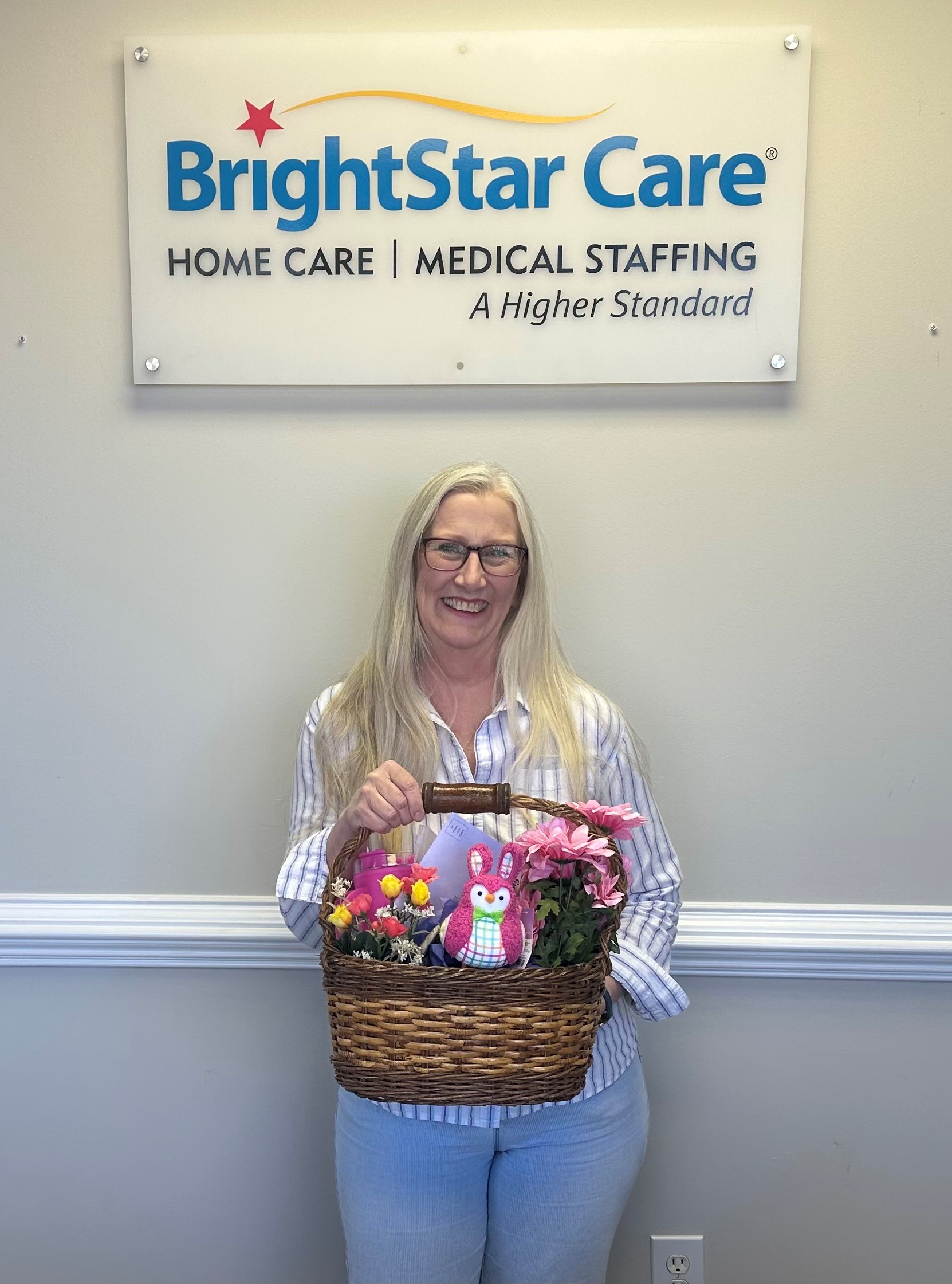 Pam-EOM-(1).jpg Pam-EOM-(1).jpg